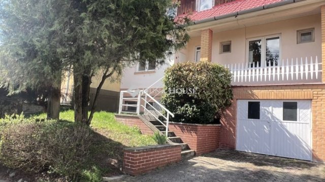 Eladó családi ház, Egerben 92 M Ft, 5+1 szobás