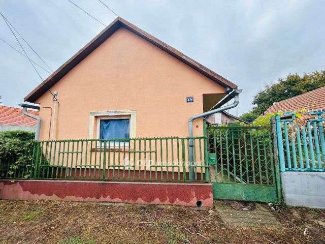 Eladó családi ház, Nyíregyházán 19.9 M Ft, 2 szobás