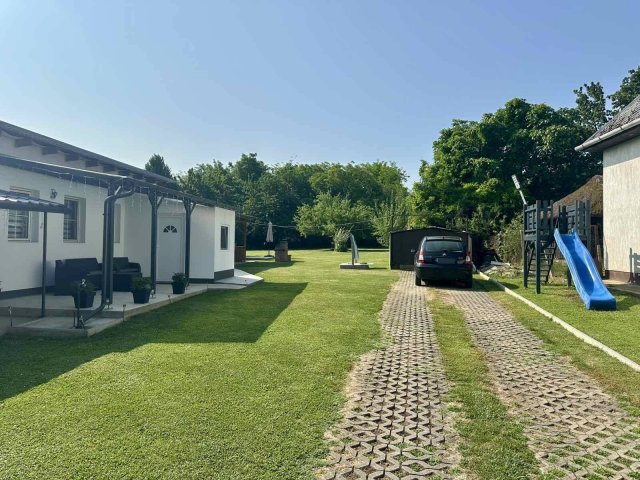 Eladó családi ház, Balatonberényben 79.9 M Ft, 4 szobás