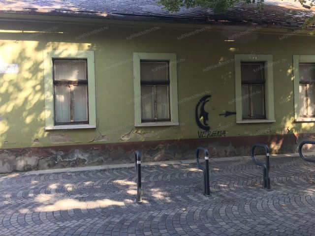 Eladó családi ház, Jászberényben 250 M Ft