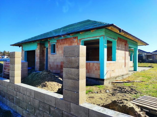 Eladó családi ház, Vácrátóton 154 M Ft, 5 szobás