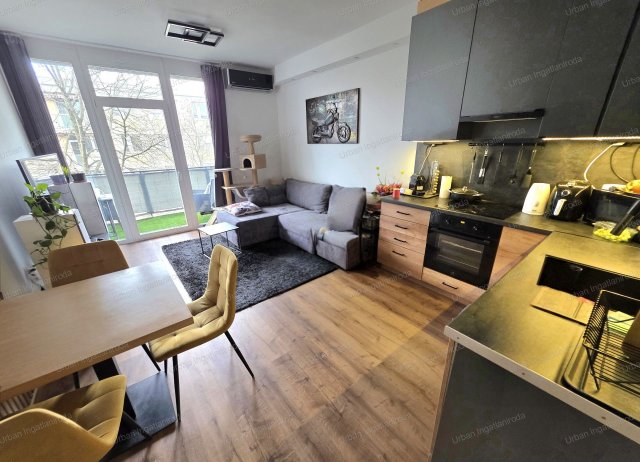 Eladó téglalakás, Budapesten, XIV. kerületben 71.9 M Ft