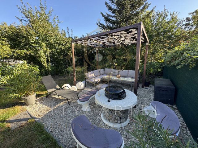 Eladó nyaraló, Balatonbogláron 73.8 M Ft, 4 szobás