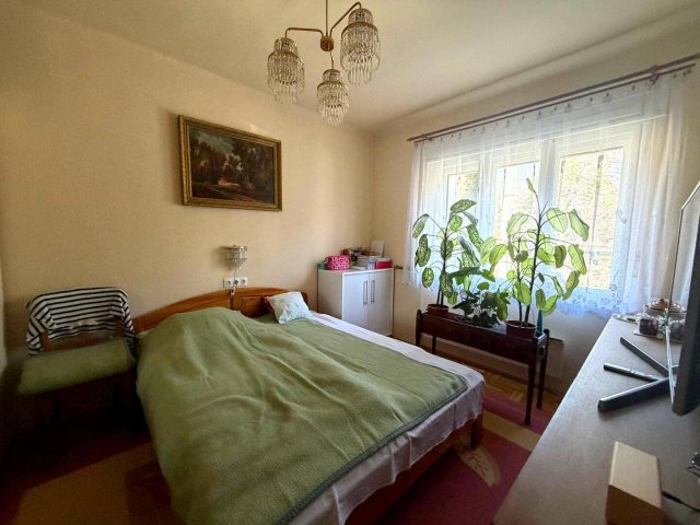 Eladó családi ház, Komáromban 69.99 M Ft, 2 szobás