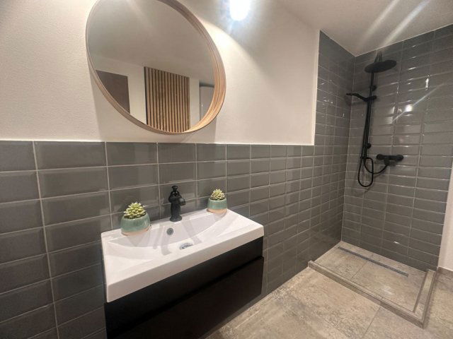 Eladó téglalakás, Budapesten, VII. kerületben 42 M Ft, 1 szobás