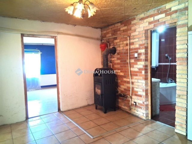 Eladó családi ház, Enyingen 19.5 M Ft, 3 szobás