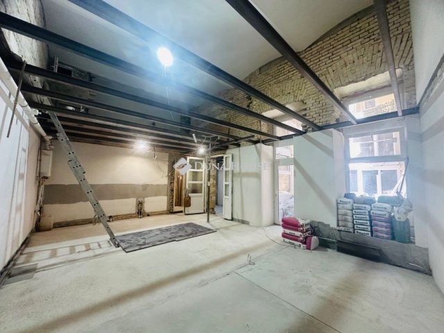 Eladó téglalakás, Budapesten, IX. kerületben 150 M Ft, 3 szobás