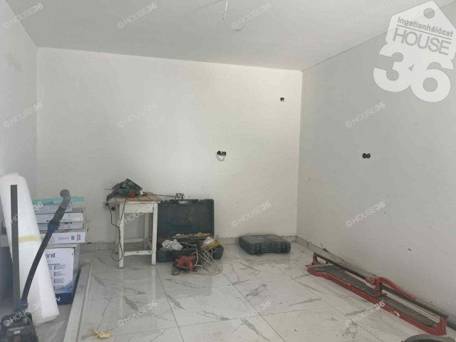 Eladó családi ház, Izsákon 31.9 M Ft, 3 szobás
