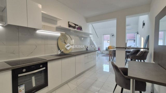 Eladó ikerház, Ballószögön 105 M Ft, 5 szobás