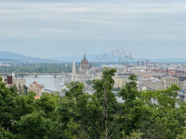 Eladó téglalakás, Budapesten, I. kerületben 435.6 M Ft, 2 szobás