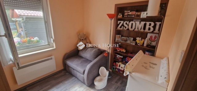 Eladó családi ház, Gárdonyban 93 M Ft, 5 szobás