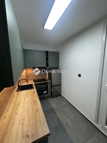 Eladó panellakás, Kaposváron 47 M Ft, 2 szobás