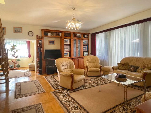 Eladó családi ház, Budapesten, II. kerületben 445 M Ft, 8 szobás