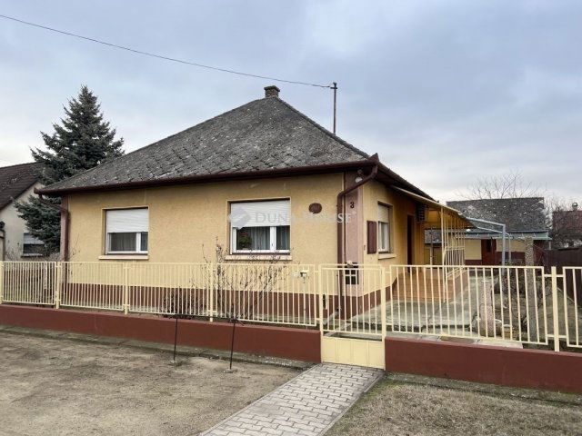 Eladó családi ház, Monorierdőn 64 M Ft, 3 szobás
