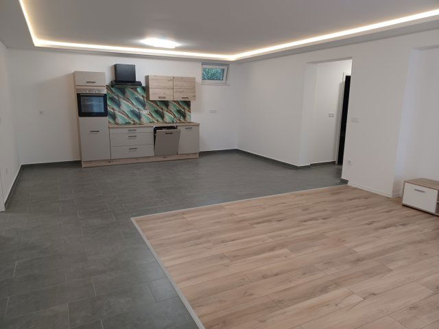 Kiadó családi ház, albérlet, Győrújbaráton 290 E Ft / hó
