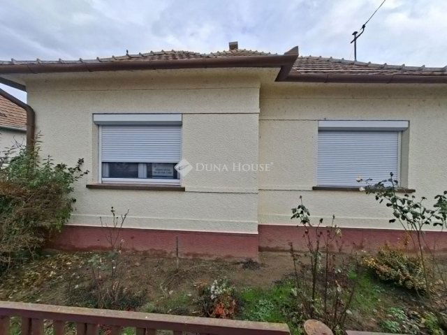 Eladó családi ház, Sellyén 21.6 M Ft, 2 szobás