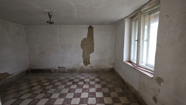 Eladó családi ház, Szabadbattyánban 21.5 M Ft, 3 szobás