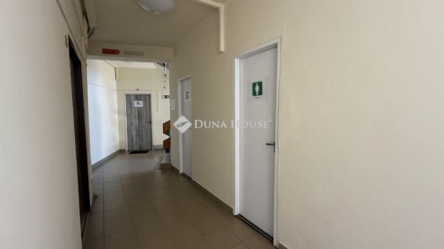 Kiadó iroda, Szombathelyen 50 E Ft / hó, 1 szobás