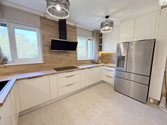 Eladó téglalakás, Debrecenben 114 M Ft, 3 szobás