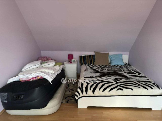 Eladó sorház, Hajdúszoboszlón 103.9 M Ft, 3+2 szobás