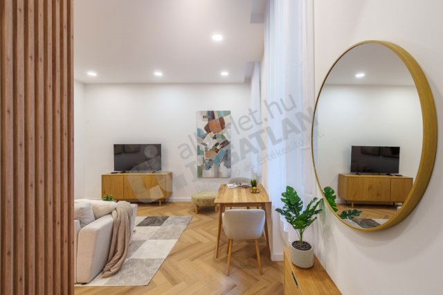 Kiadó téglalakás, albérlet, V. kerületben, József Attila utcában