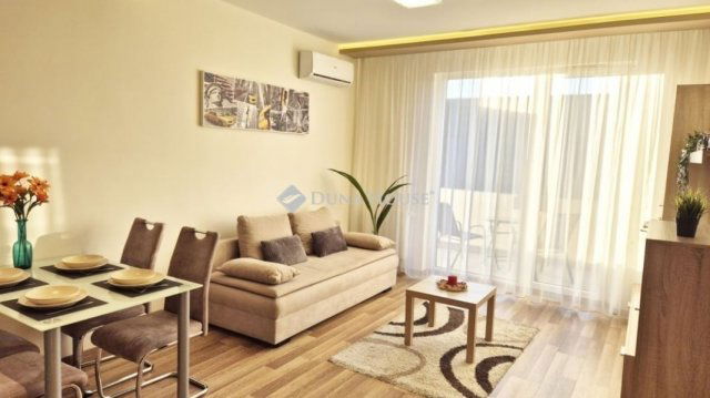 Eladó téglalakás, Budapesten, VIII. kerületben 107.9 M Ft