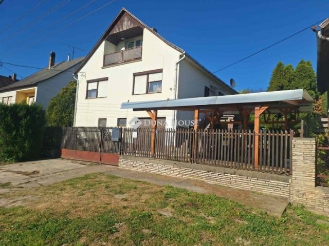 Eladó családi ház, Enyingen 79 M Ft, 5 szobás