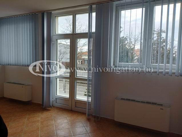 Kiadó iroda, Veszprémben 111 E Ft / hó, 1 szobás