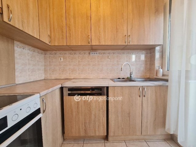 Eladó téglalakás, Hajdúszoboszlón 44.9 M Ft, 1 szobás