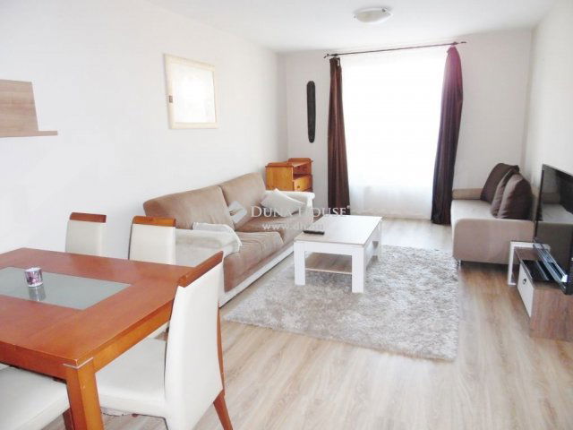 Kiadó téglalakás, albérlet, Debrecenben 220 E Ft / hó