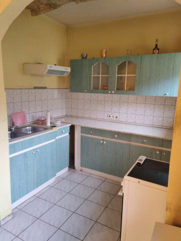 Eladó családi ház, Úrin, Kossuth Lajos utcában 27 M Ft