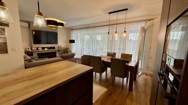 Eladó téglalakás, Pécsett 149 M Ft, 3 szobás