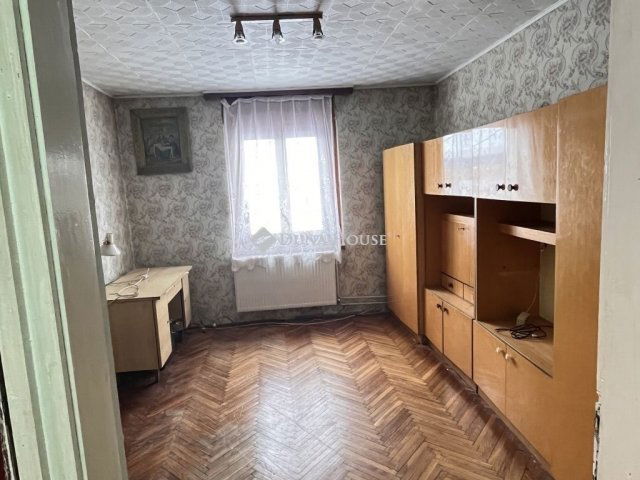 Eladó családi ház, Kistarcsán 90 M Ft, 3 szobás