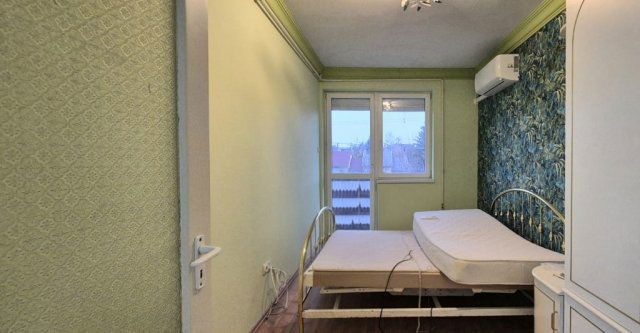 Eladó téglalakás, Budapesten, XVII. kerületben, Pesti úton