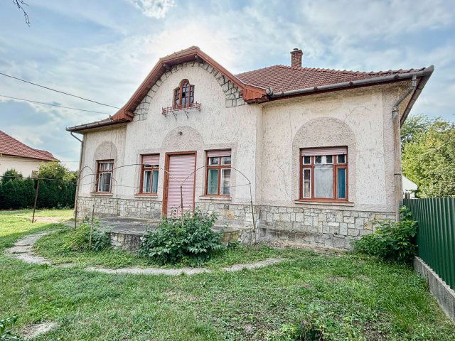 Eladó családi ház, Sajószentpéteren 40.9 M Ft, 4 szobás