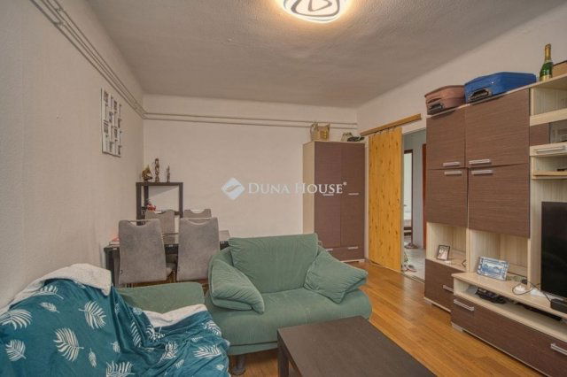 Eladó téglalakás, Budapesten, XXI. kerületben 75.9 M Ft