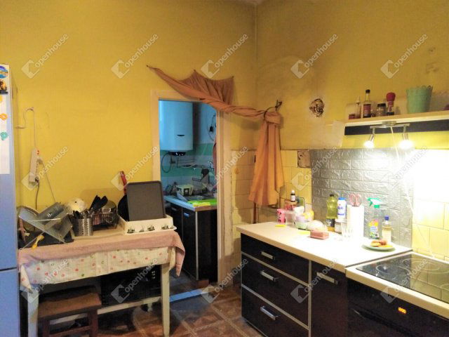Eladó családi ház, Ászáron 21 M Ft, 4+1 szobás