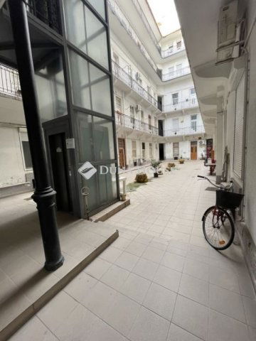 Eladó téglalakás, Budapesten, XIII. kerületben 45 M Ft, 1 szobás