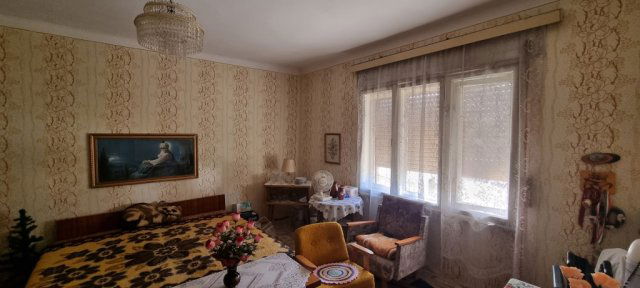 Eladó családi ház, Zalátán 7.5 M Ft, 2 szobás