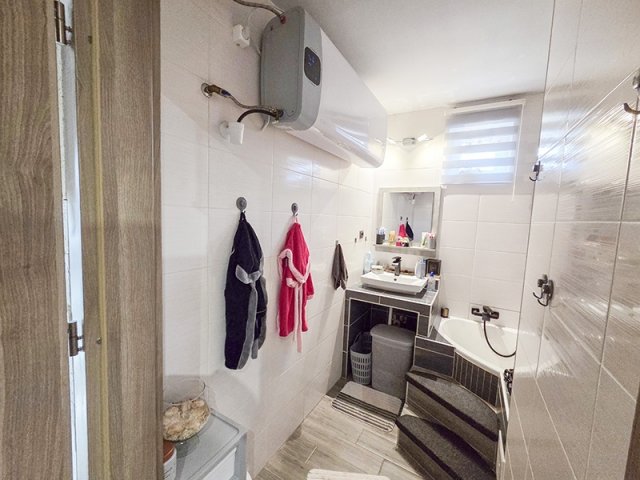 Eladó családi ház, Debrecenben 51.9 M Ft, 3 szobás