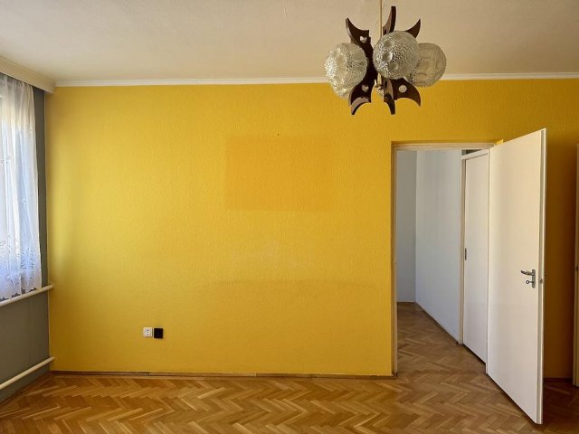 Eladó panellakás, Budapesten, XXI. kerületben, Ady Endre úton