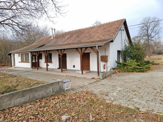 Eladó ipari ingatlan, Polgárdin 75 M Ft / költözzbe.hu