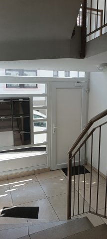 Eladó téglalakás, Pécsett 78.8 M Ft, 3 szobás