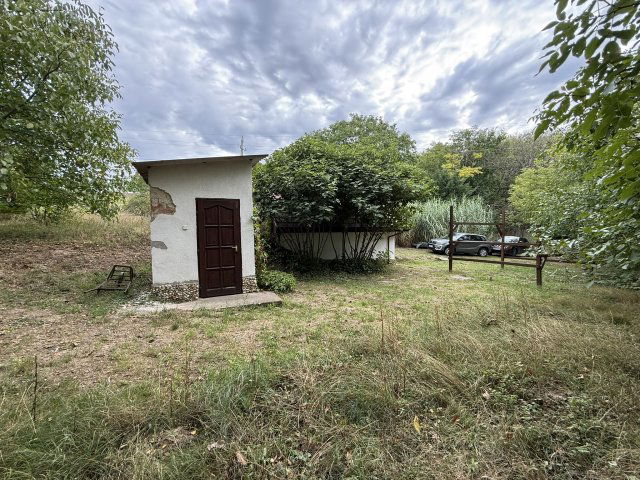 Eladó nyaraló, Lovasberényben 25 M Ft, 2 szobás