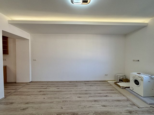 Eladó téglalakás, Pápán 26.39 M Ft, 1+1 szobás