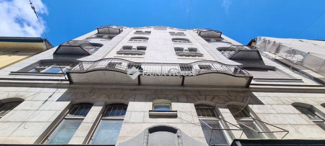 Eladó téglalakás, Budapesten, VI. kerületben 100.9 M Ft
