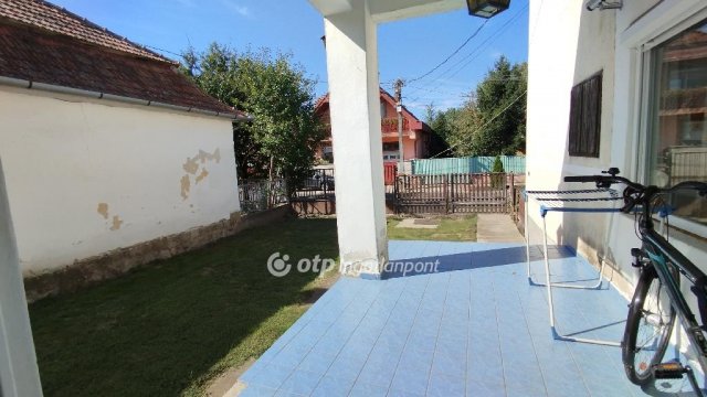 Eladó családi ház, Jászberényben 45 M Ft, 5 szobás