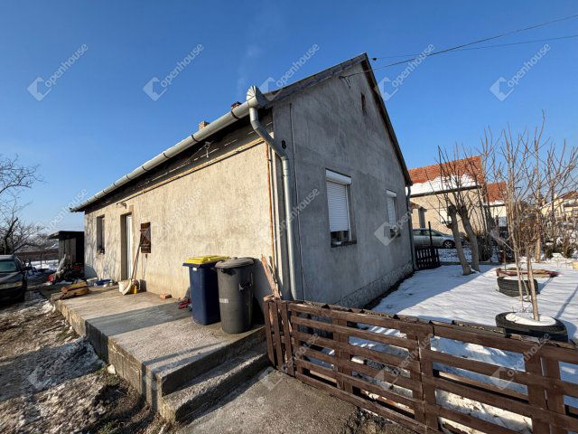 Eladó családi ház, Csévharaszton 35 M Ft, 3 szobás