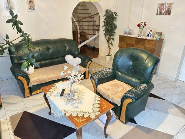 Eladó családi ház, Nagykőrösön 55 M Ft, 6 szobás