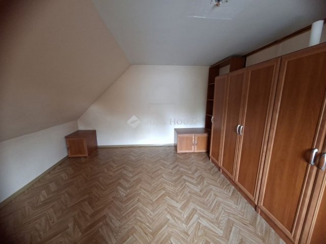 Eladó családi ház, Szegeden 54 M Ft, 4 szobás